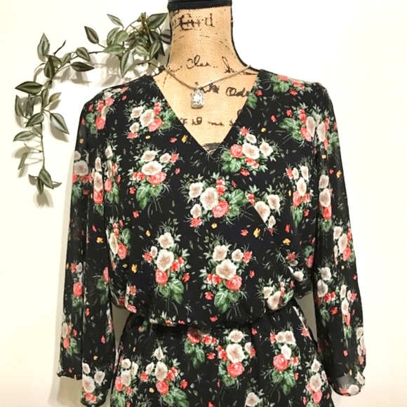 🆕 Everly Black Floral Romper. Fully Underlined. Elastic WaistBand. NWT - Picture 5 of 8